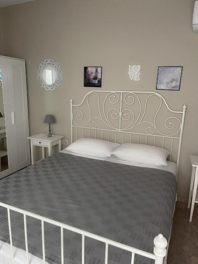 Delfini Beach Hotel & Suites Archangelos  Eksteriør billede