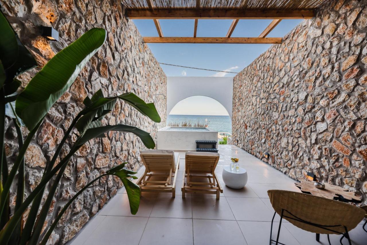 Delfini Beach Hotel & Suites Archangelos  Eksteriør billede