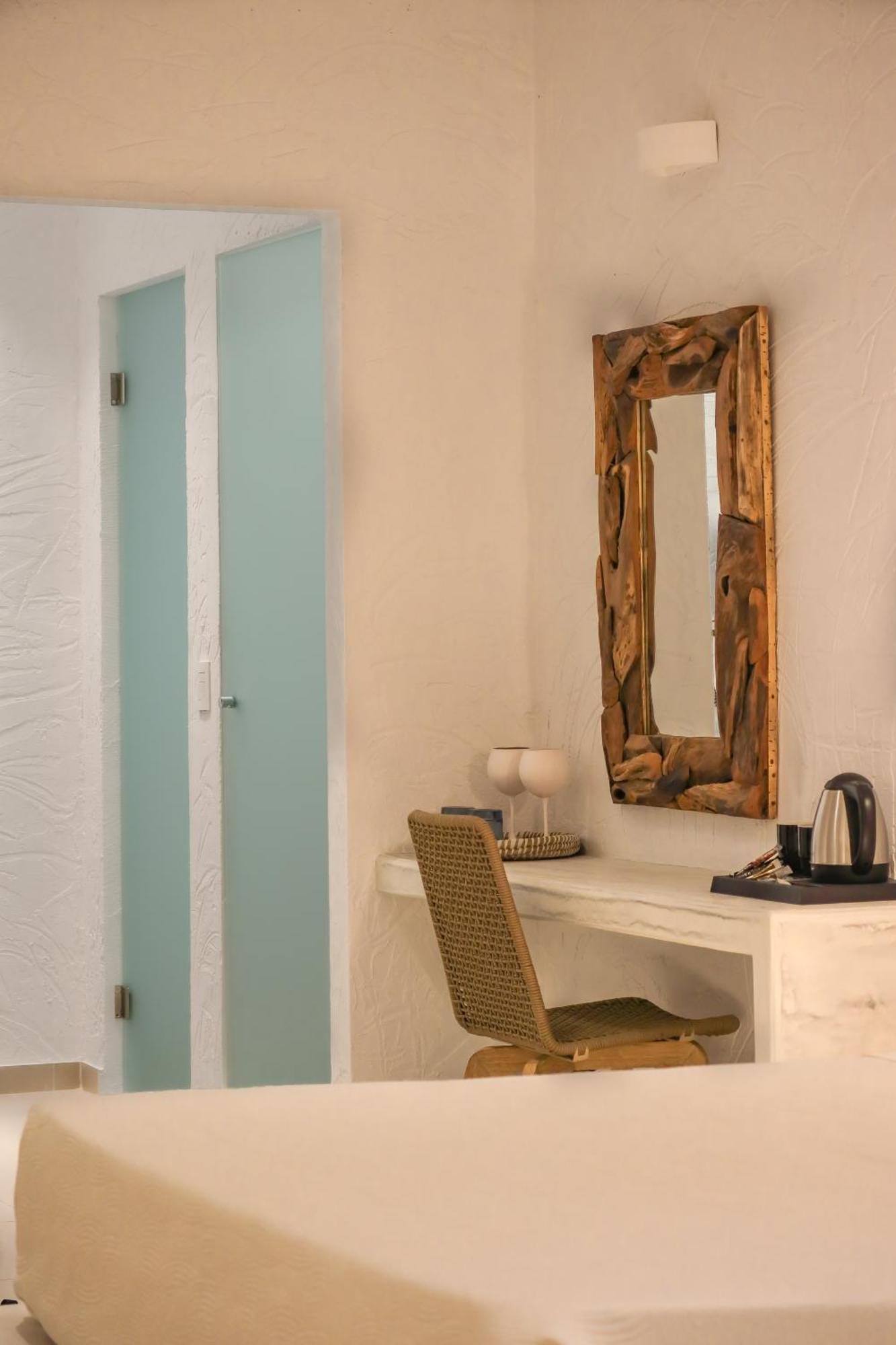 Delfini Beach Hotel & Suites Archangelos  Eksteriør billede